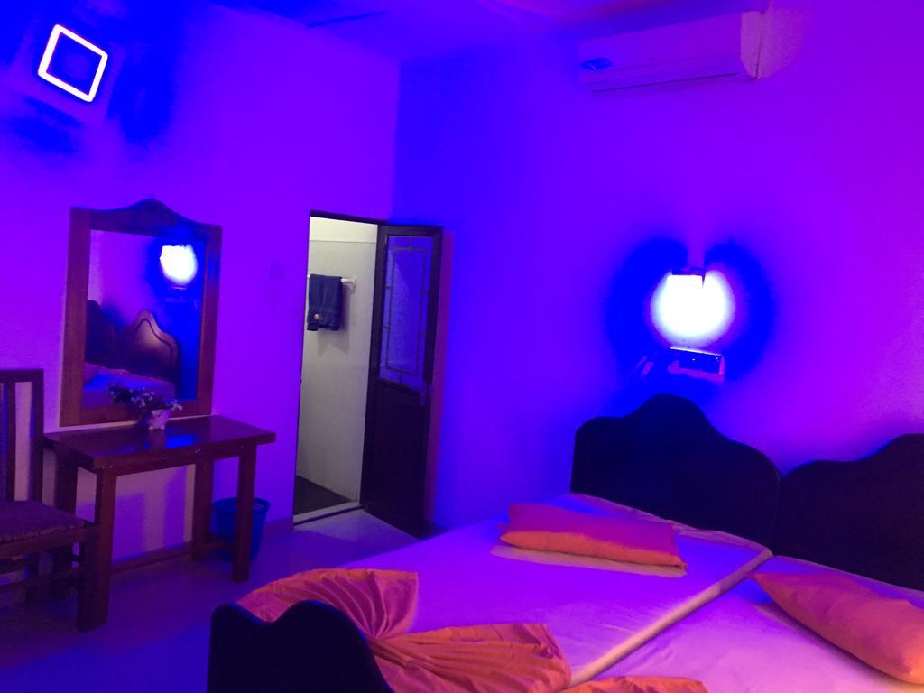 Hotel The Finz Hikkaduwa Zewnętrze zdjęcie