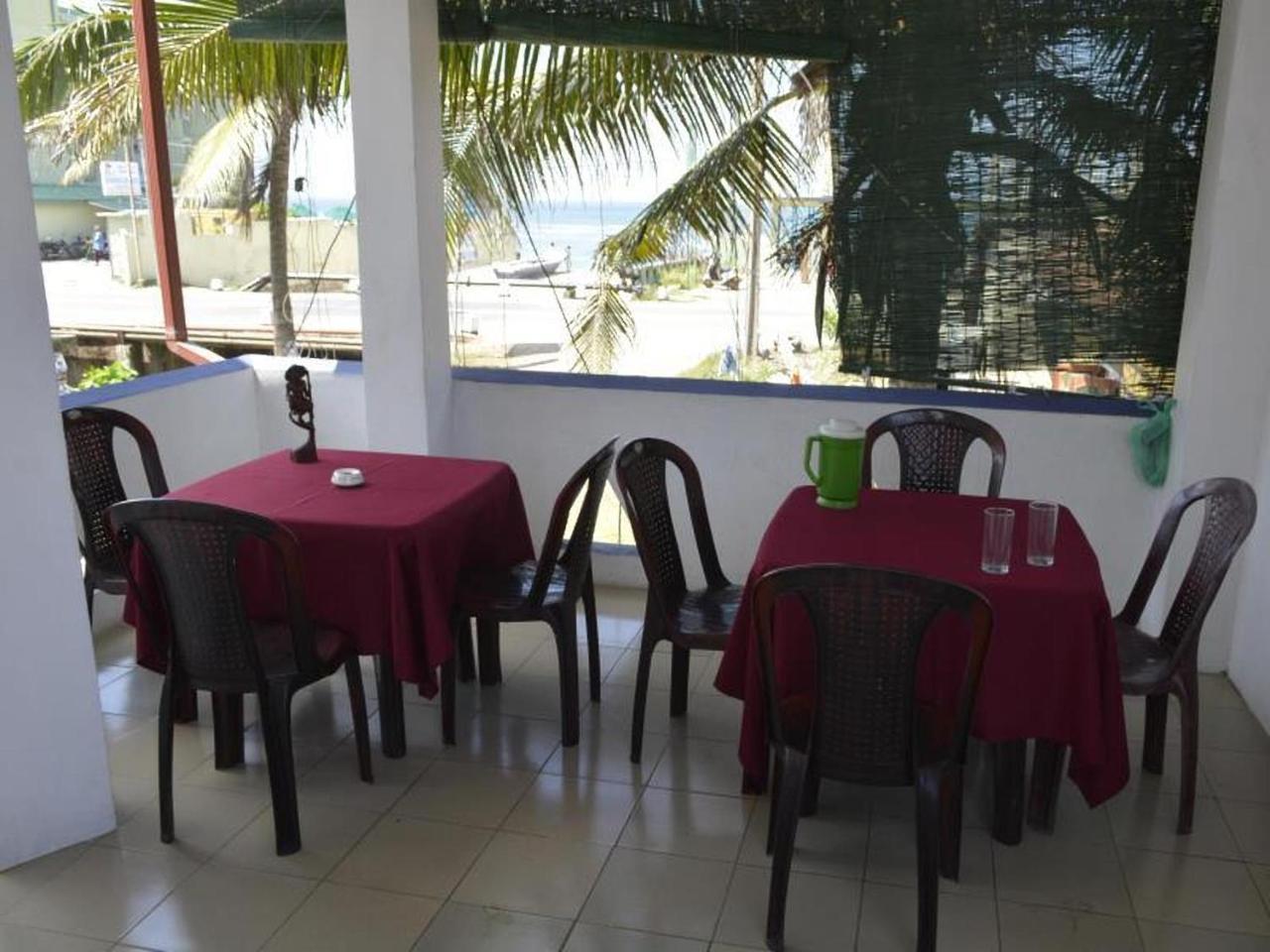 Hotel The Finz Hikkaduwa Zewnętrze zdjęcie